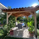 White Star - With Parking *