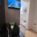 White Star - With Parking *