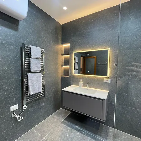 Appartement White Star - With Parking Tirana