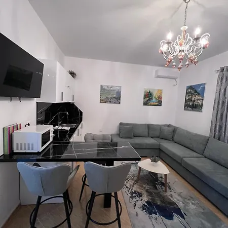 White Star - With Parking Appartement *