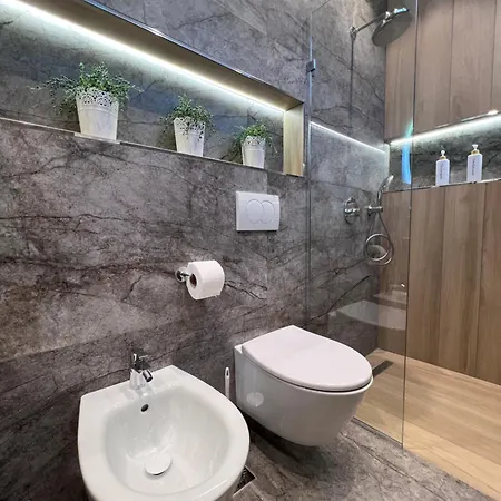 Appartement White Star - With Parking Tirana