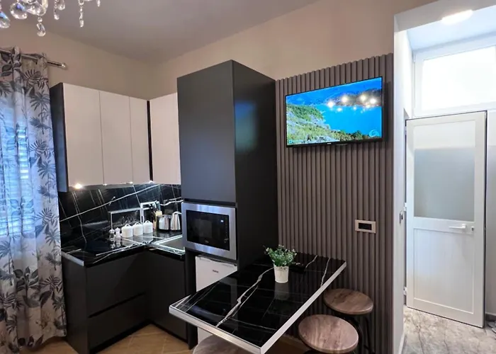 White Star - With Parking Apartment