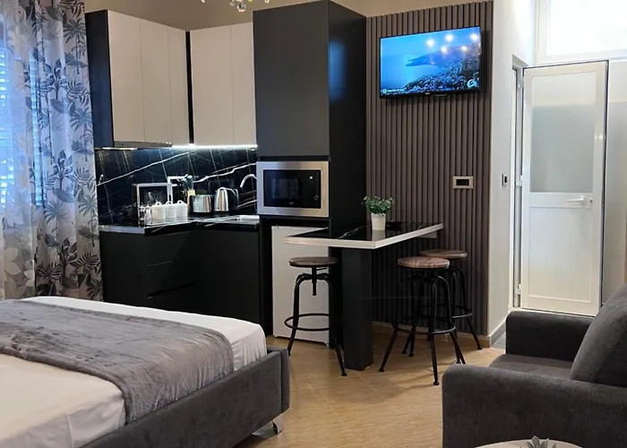 Apartment White Star - With Parking Tirana