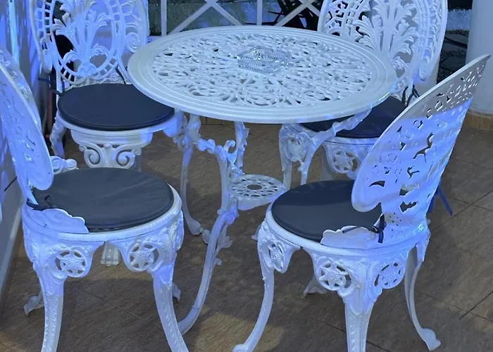 Apartment White Star - With Parking *