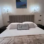 White Star - With Parking Apartment *