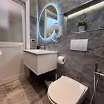 White Star - With Parking Apartment
