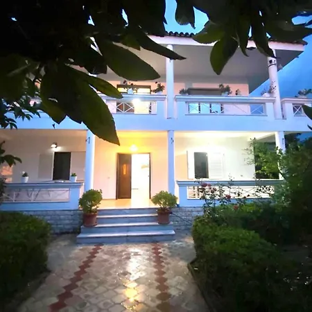 White Star - With Parking Appartement