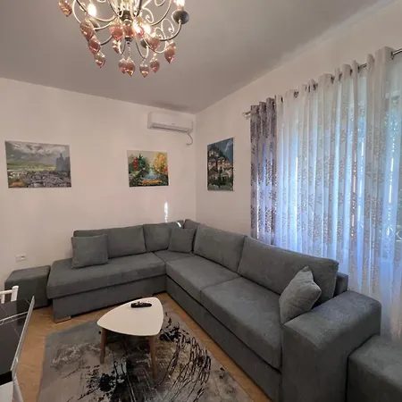 White Star - With Parking *