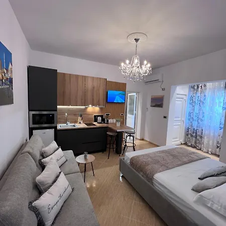 White Star - With Parking Daire *