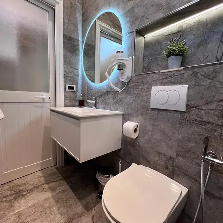 Modern In A - Apartment