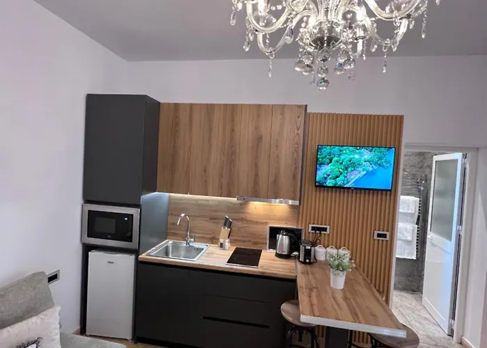 White Star - With Parking Appartamento Tirana