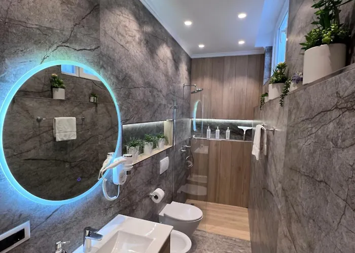 White Star - With Parking Appartement *